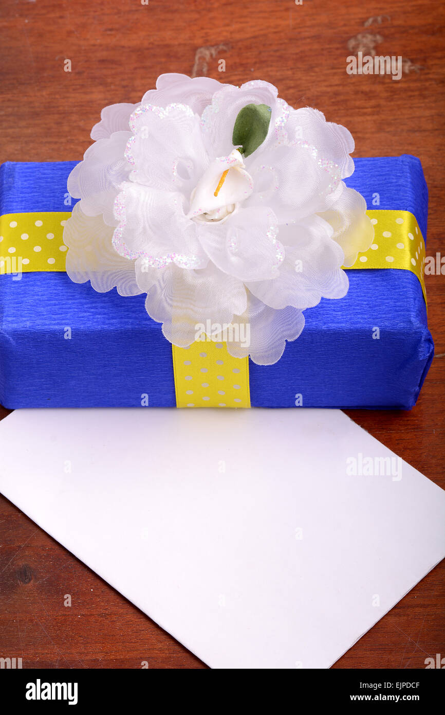 Holiday Gift Box con archetto Foto Stock