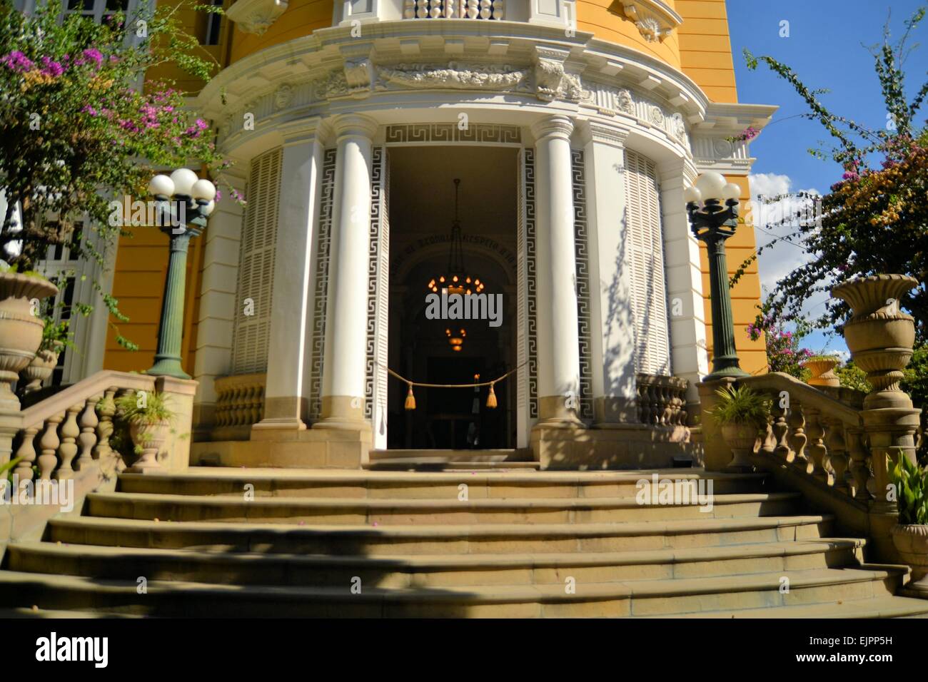 Palazzo coloniale a Cochabamba, in Bolivia Foto Stock
