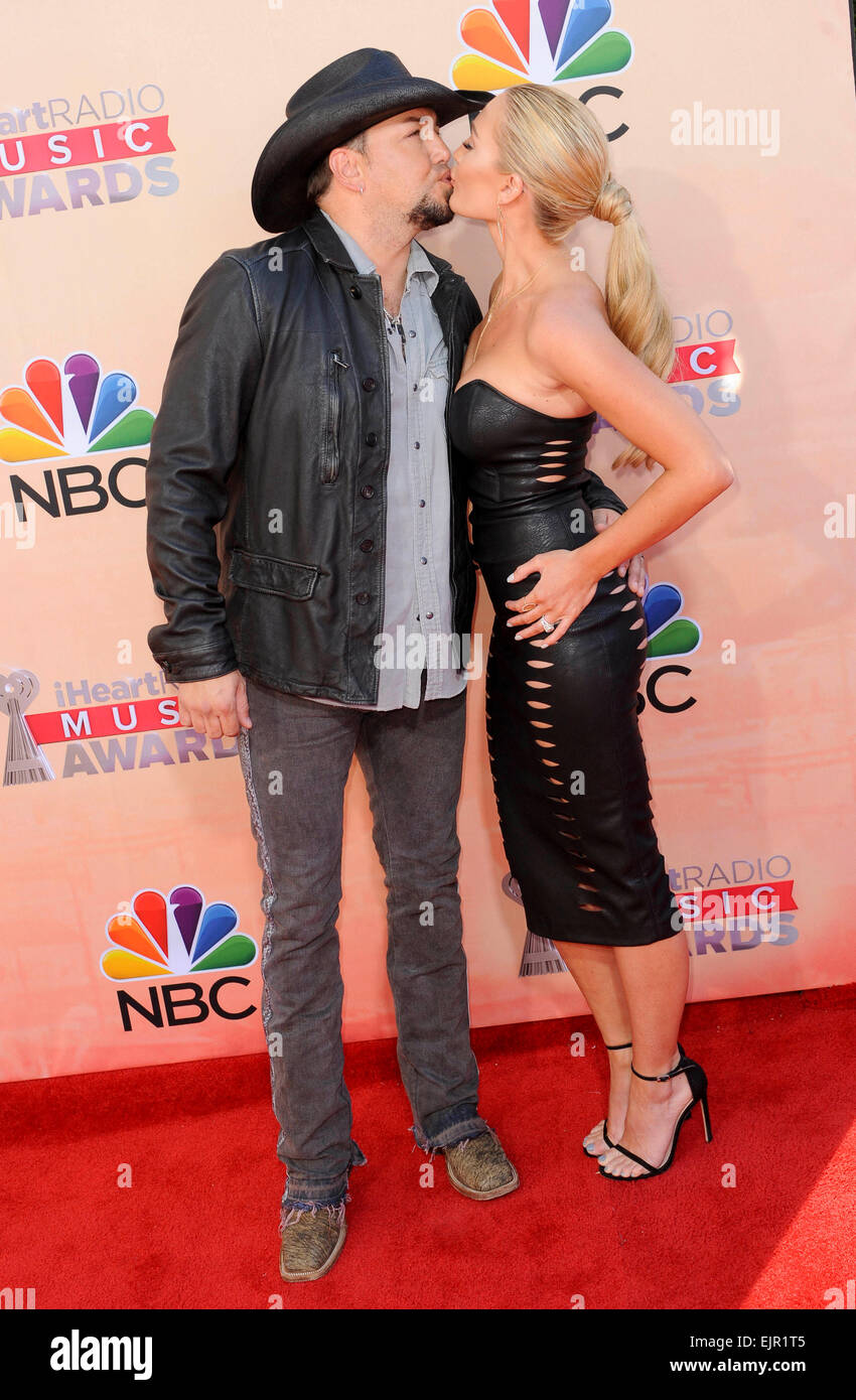 Jason Aldean & moglie Brittany Kerr iHeart Radio Music Awards 2015 29/03/2015 Los Angeles/picture alliance Foto Stock