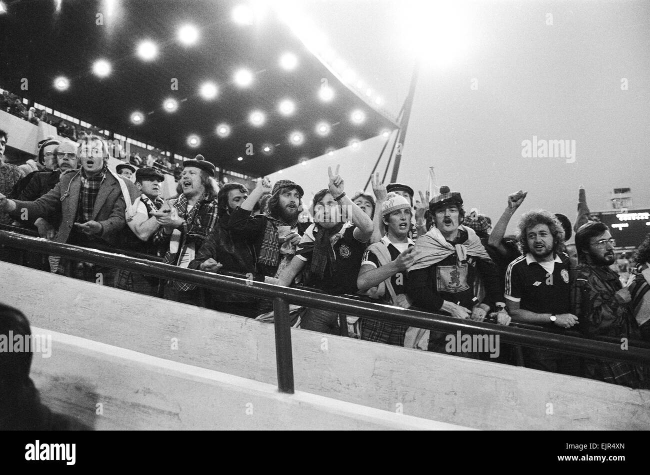 1978 World Cup Finals Gruppo Quattro corrispondono a Cordoba, Argentina. Scozia 1 v Iran 1. Arrabbiati tifosi scozzesi gridando dalle terrazze dopo il loro lato di pareggio. Il 7 giugno 1978. *** Caption locale *** Foto Stock