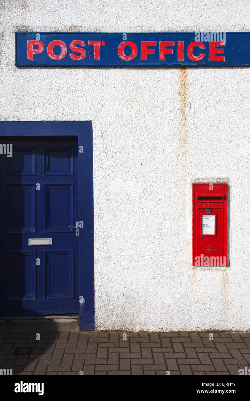 Ufficio postale con Red Letter Box a St Monans East Neuk di Fife Scozia Scotland Foto Stock