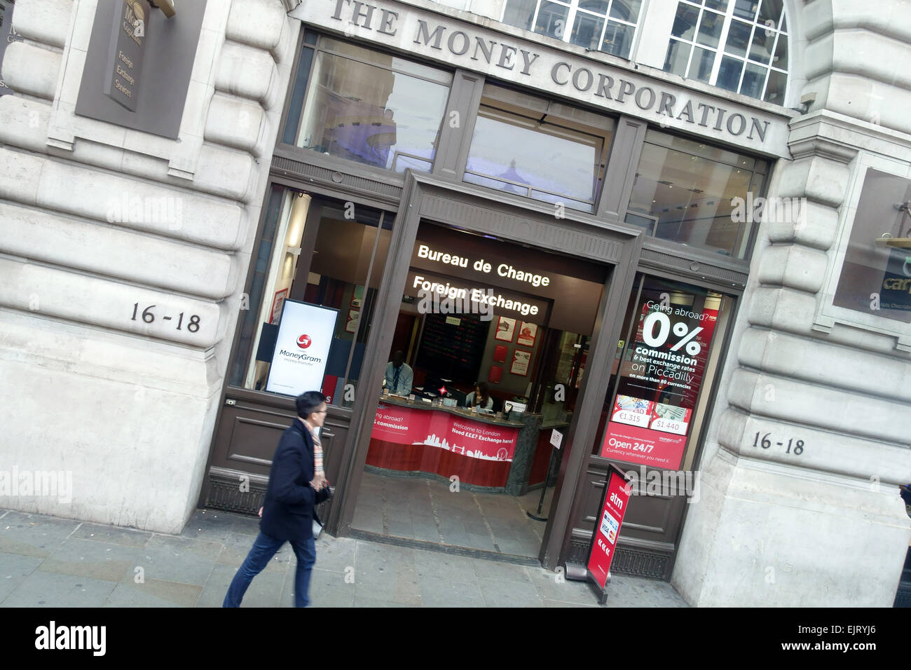 Il denaro Corporation bureau de change in Piccadilly, Londra Foto Stock