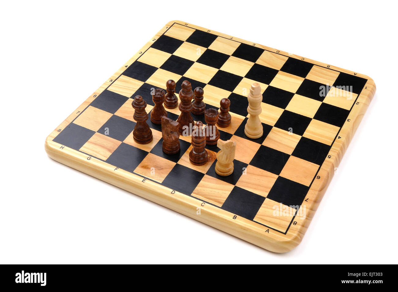 Scacco matto fatta da un cavallo di scacchi con totale vantaggio dell avversario Foto Stock
