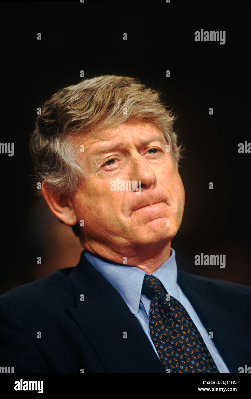 Il giornalista televisivo Ted Koppel testimonia in Senato Comitato di selezione sulla Intelligence Luglio 17, 1996 a Washington, DC. Le audizioni ha esaminato la Central Intelligence Agency politica sull'uso dei giornalisti come copertura per le operazioni di intelligence Foto Stock