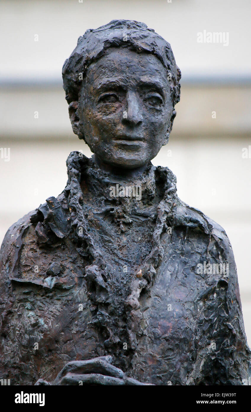 CIRCA Febbraio 2015 - Berlino: il busto di Lise Meitner a Berlino. Foto Stock