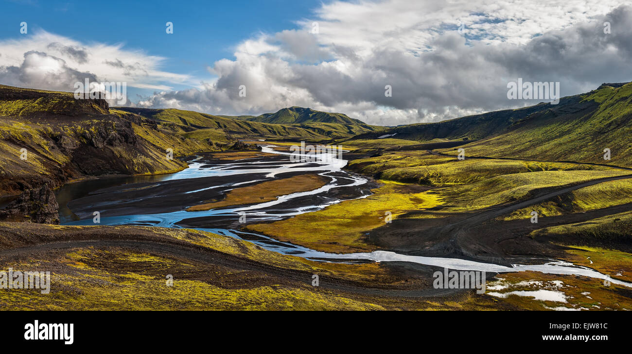 Panorama di Landmannalaugar, Islanda. Foto scattata da qualche parte lungo la strada F208. Foto Stock