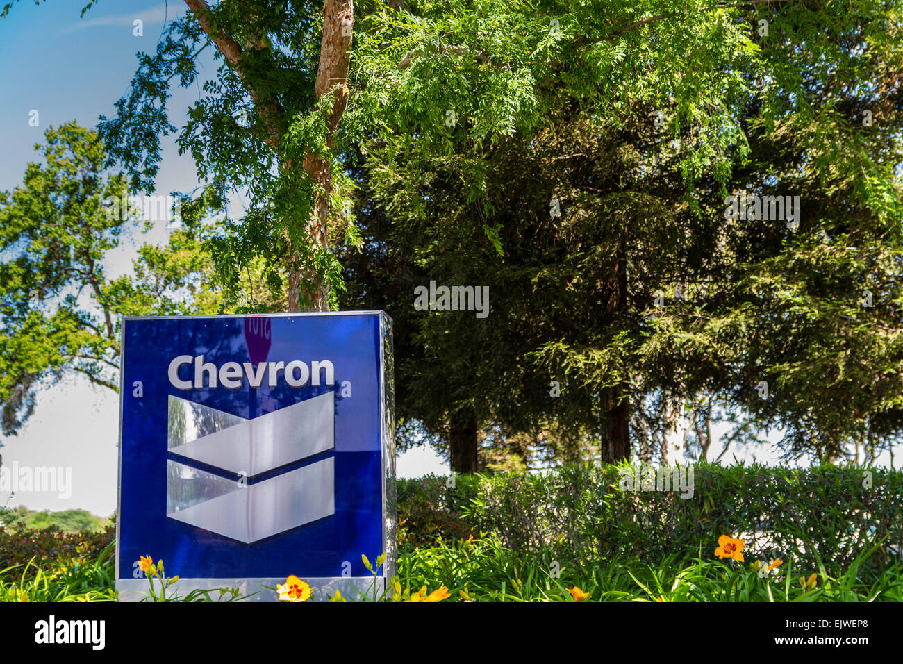 Un segno a chevron uffici di olio in Bakersfield California Foto Stock