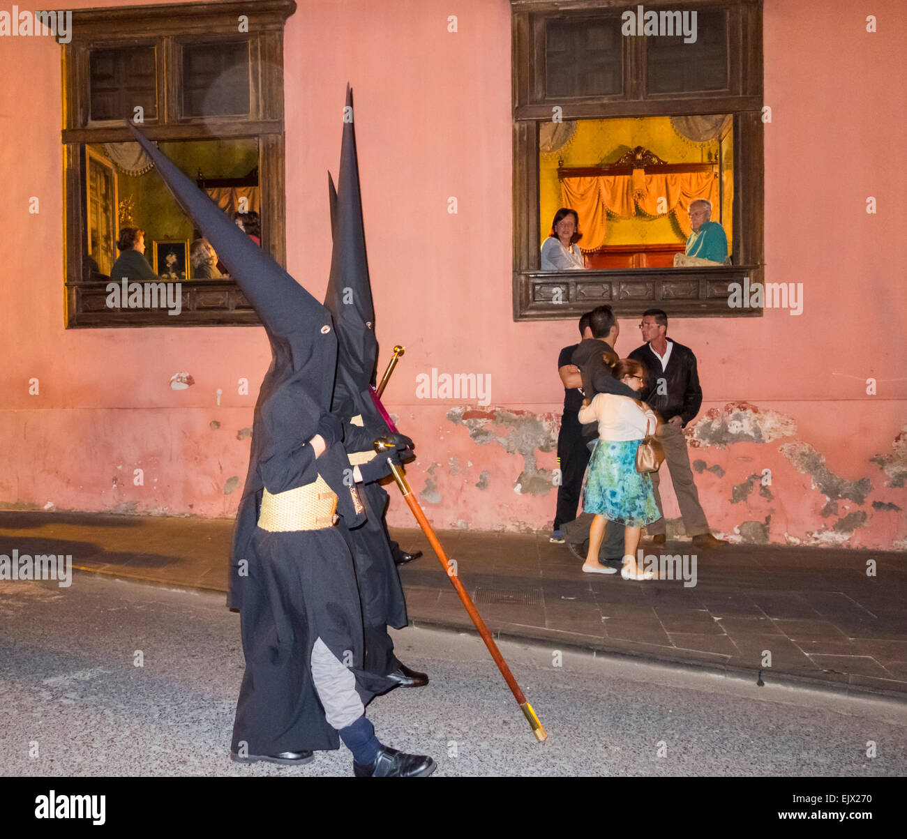 Las Palmas de Gran Canaria, Isole Canarie, Spagna. 1 Aprile, 2015. Mercoledì Santo Processione durante la Semana Santa (Pasqua) in Las Palmas la capitale di Gran Canaria. Credito: ALANDAWSONPHOTOGRAPHY/Alamy Live News Foto Stock