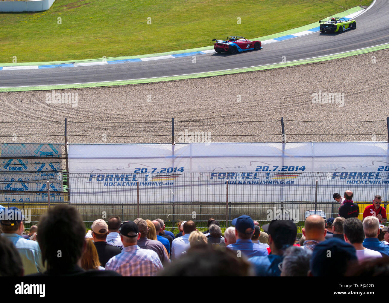 Gli spettatori presso l'Hockenheimring, corsa in auto, Hockenheim, Baden-Württemberg, Germania Foto Stock