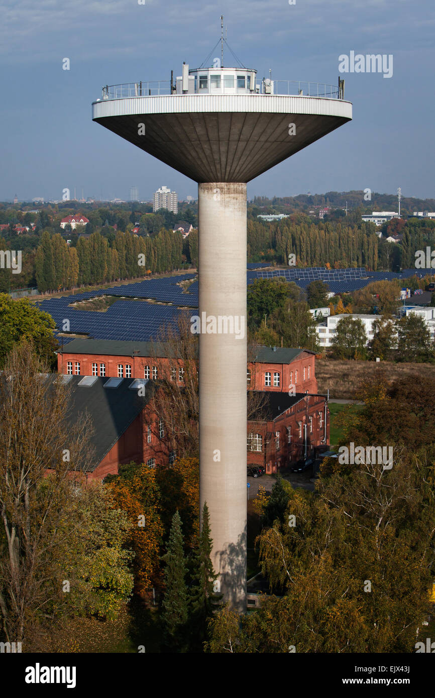Acqua torre in lavori gas Mariendorf, 47 metri, costruito nel 1969, Berlino, Germania Foto Stock