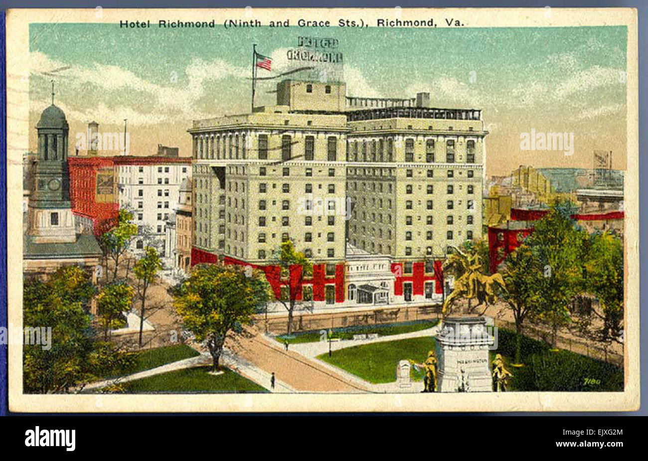 Una cartolina d'epoca raffigurante l'Hotel Richmond all'incrocio tra la Ninth Street e Grace Street a Richmond, Virginia. Questa immagine dell'inizio del XX secolo cattura l'architettura e l'atmosfera sociale dell'epoca. Foto Stock