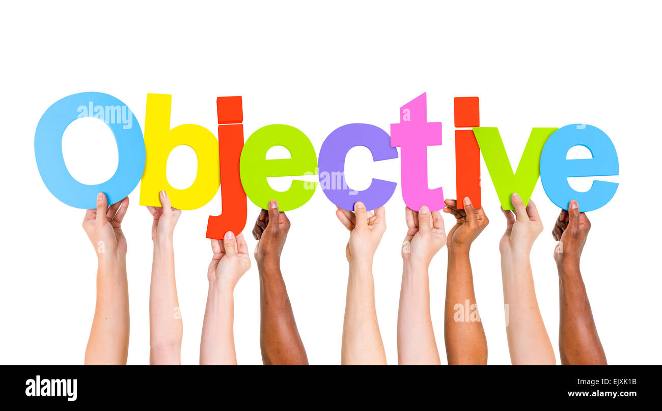 Multi-Ethnic Mani lettere colorate per formare obiettivo n. Foto Stock