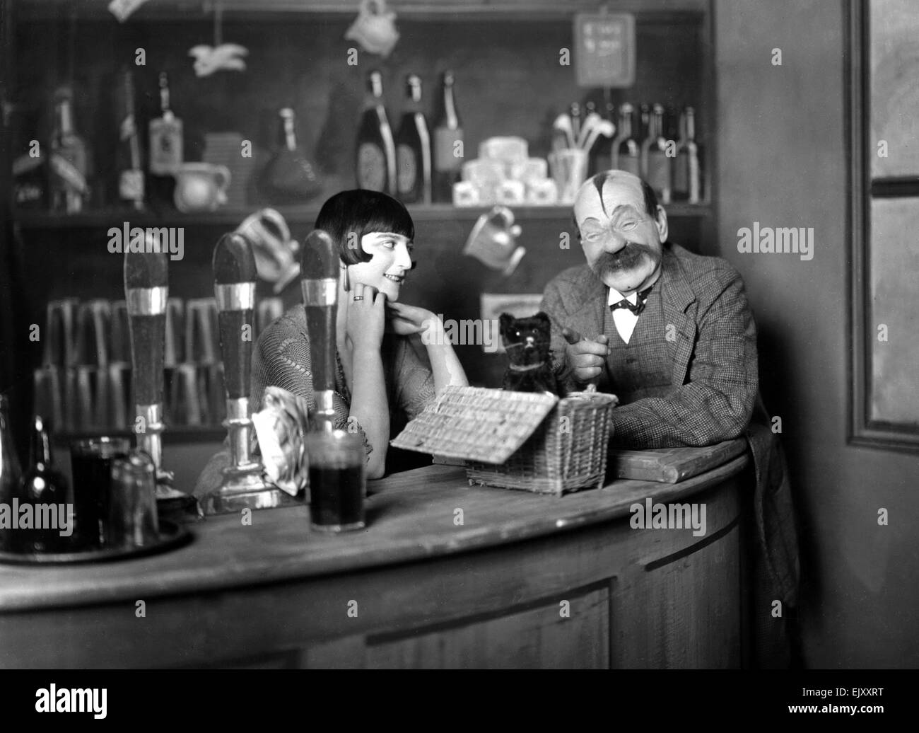 Scena da giocare a portare sul sergente. Il 15 novembre 1925. Foto Stock