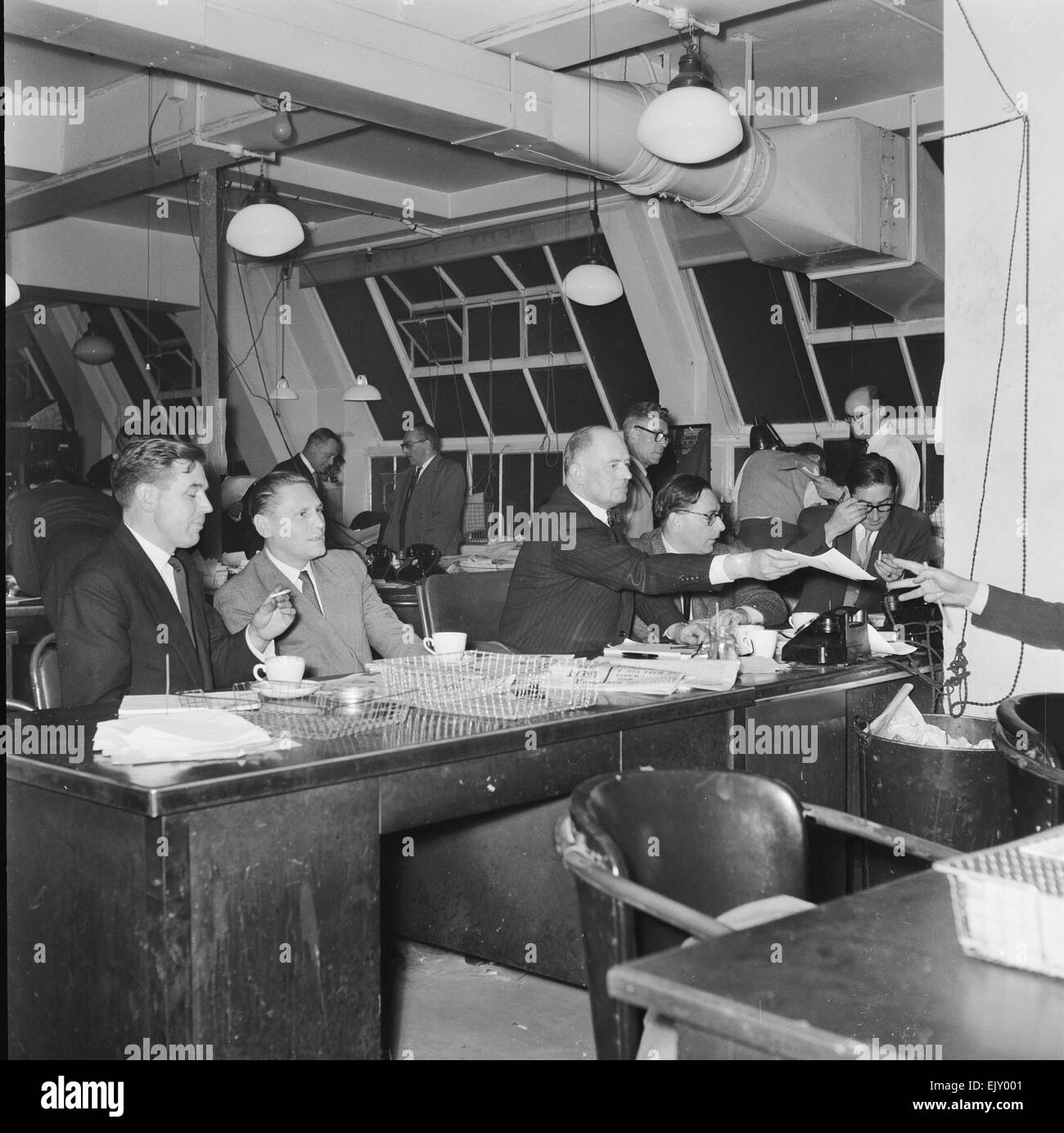 Daily Mirror Dipartimento Editoriale il 9 ottobre 1957. Foto Stock