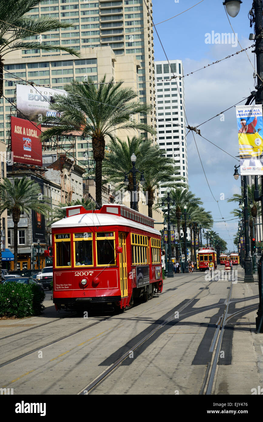 Red RTA trasporto auto trasporto motorizzato elettrico i turisti del quartiere francese di new orleans turismo aggirare RM USA Foto Stock