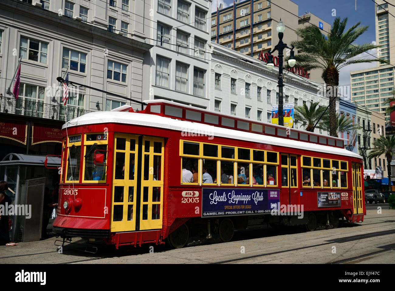 Red RTA trasporto auto trasporto motorizzato elettrico i turisti del quartiere francese di new orleans turismo aggirare RM USA Foto Stock
