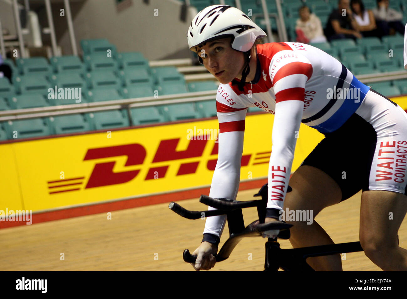 Il Paralympic doppio oro medaglia Sarah Storey al Manchester Velodrome. Foto: Chris Bull Foto Stock