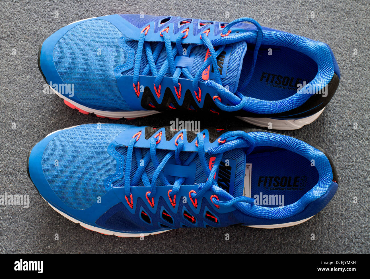Un paio di Nike Vomero 9 running Scarpe, nuovo, vista dall'alto Foto stock  - Alamy