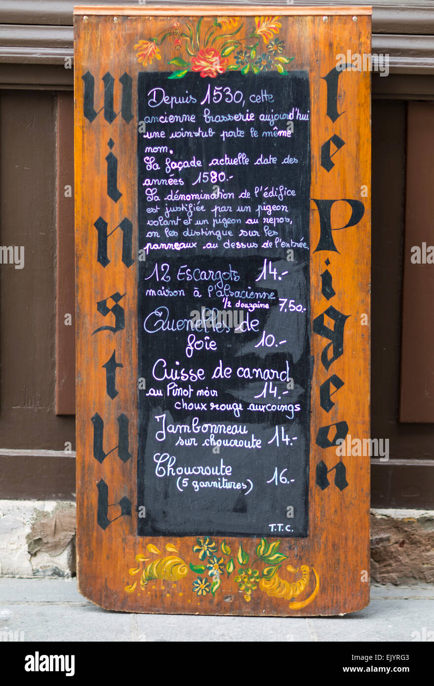 Menu lavagna fuori del ristorante, Strasburgo, Francia Foto Stock