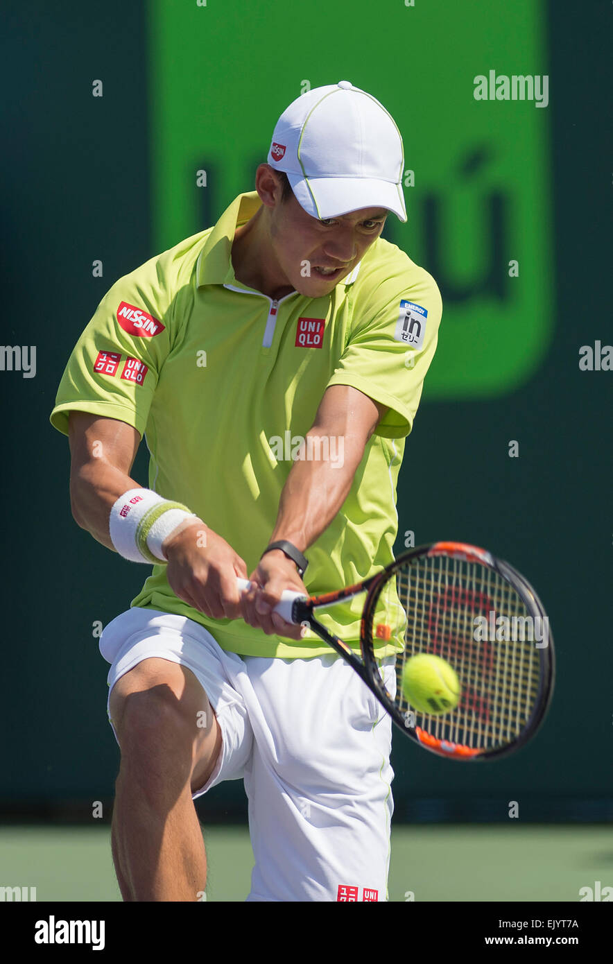 Key Biscayne, Florida, Stati Uniti d'America. 02Apr, 2015. Kei Nishikori (JPN)in azione come egli perde 6-4 6-3 a John Isner (USA) al 2015 Miami apre al Crandon Centro Tennis di Key Biscayne Florida. Credito: Azione Sport Plus/Alamy Live News Foto Stock