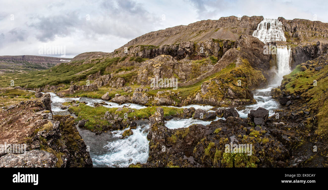 Panorama delle cascate a Dynjandi, Islanda. Foto Stock