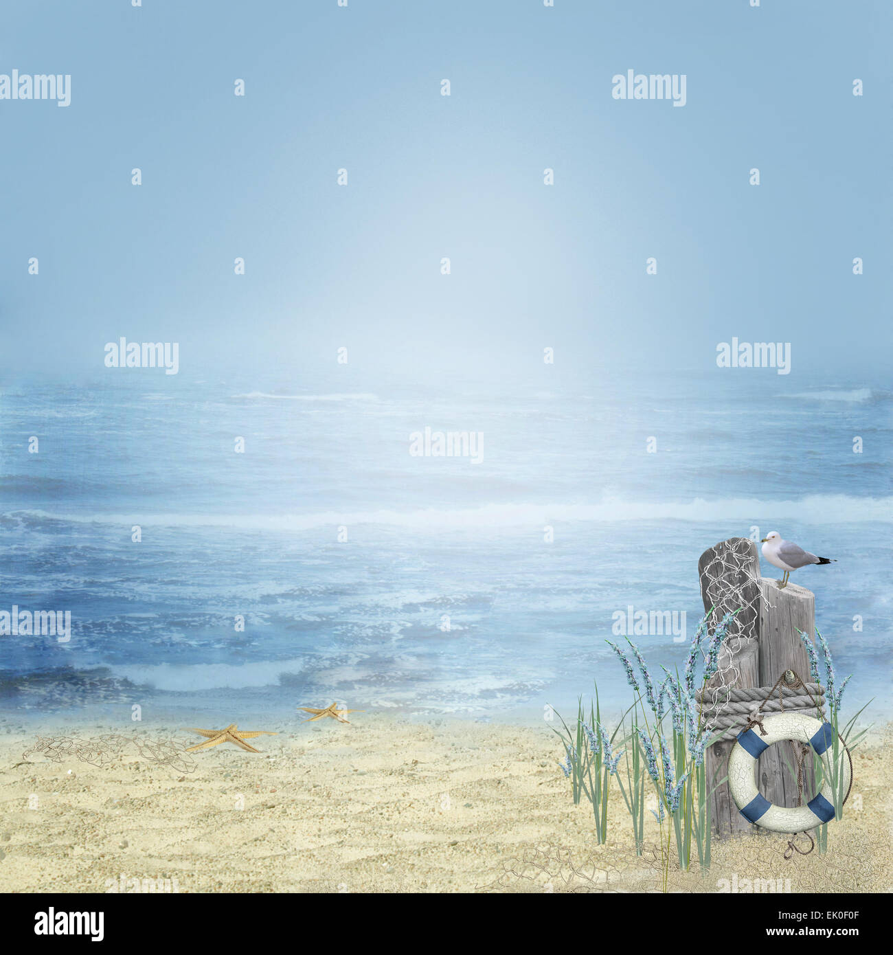 Seagull e anello di vita su palificazione in legno con fune dall'oceano. Foto Stock