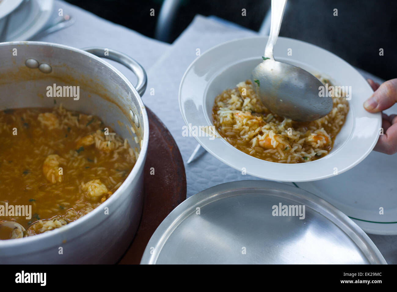 Frutti di mare riso. Molto soupy. Il vero stile Portoghese Foto Stock