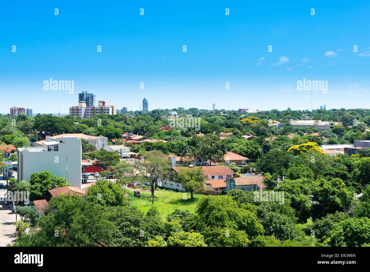 Vista di un quartiere residenziale ad Asunción, Paraguay Foto Stock