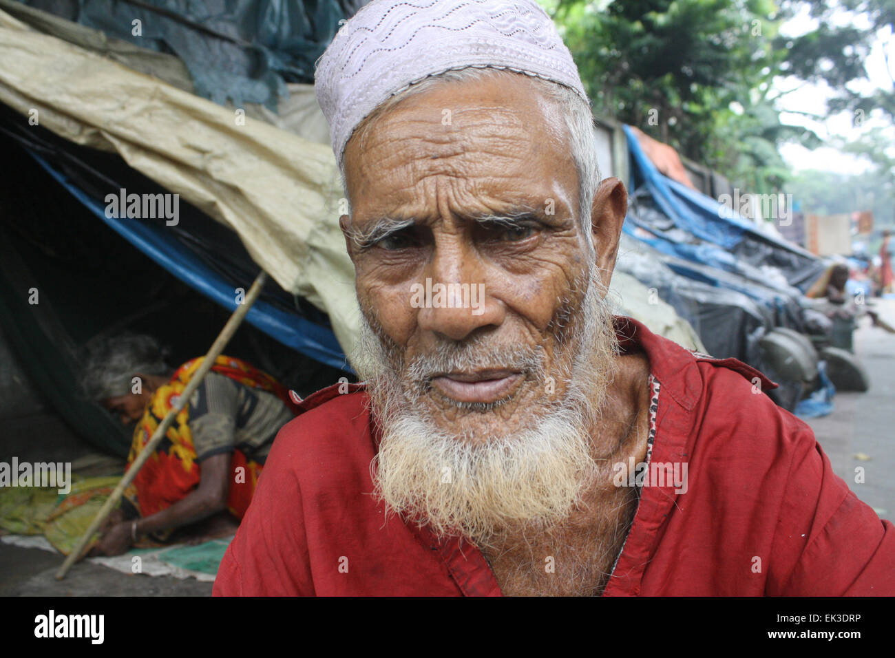 Un grande numero di senzatetto in Dhaka hanno perso le loro case e proprietà attraverso le inondazioni, erosione fluviale e altre persone fisiche Foto Stock