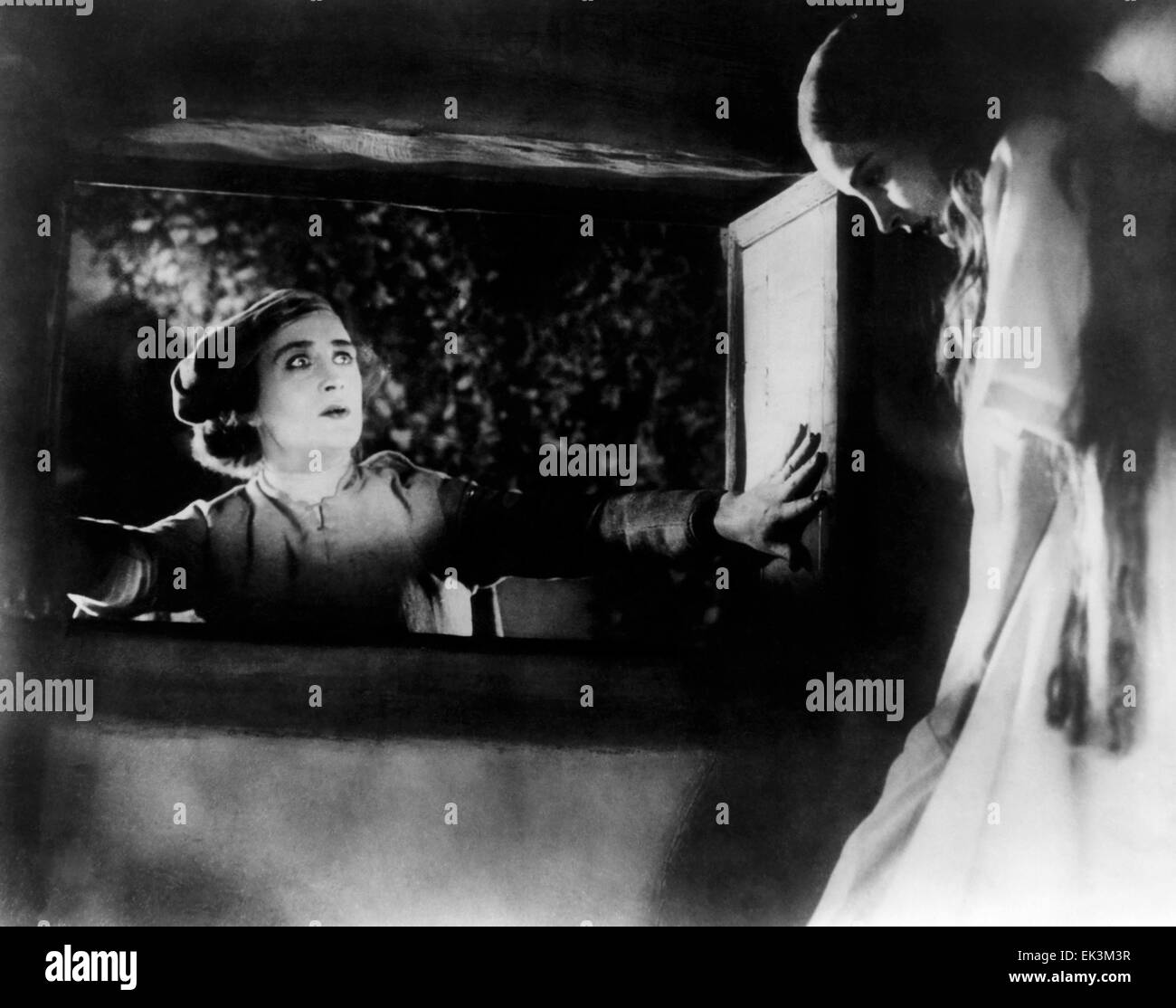 Frida Richard, Camilla Horn, sul set del film muto "Faust', 1926 Foto Stock