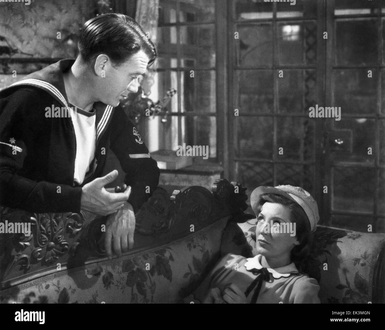 John Mills, Kay Walsh, sul set del film 'Questa razza felice", 1944 Foto Stock