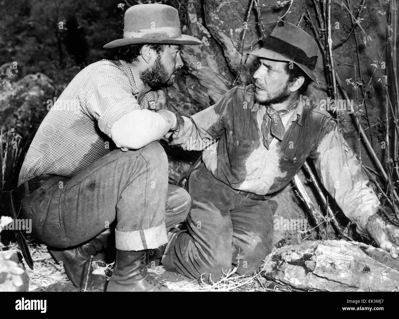 Tim Holt, Humphrey Bogart, sul set del film " Il tesoro della Sierra Madre', 1948 Foto Stock