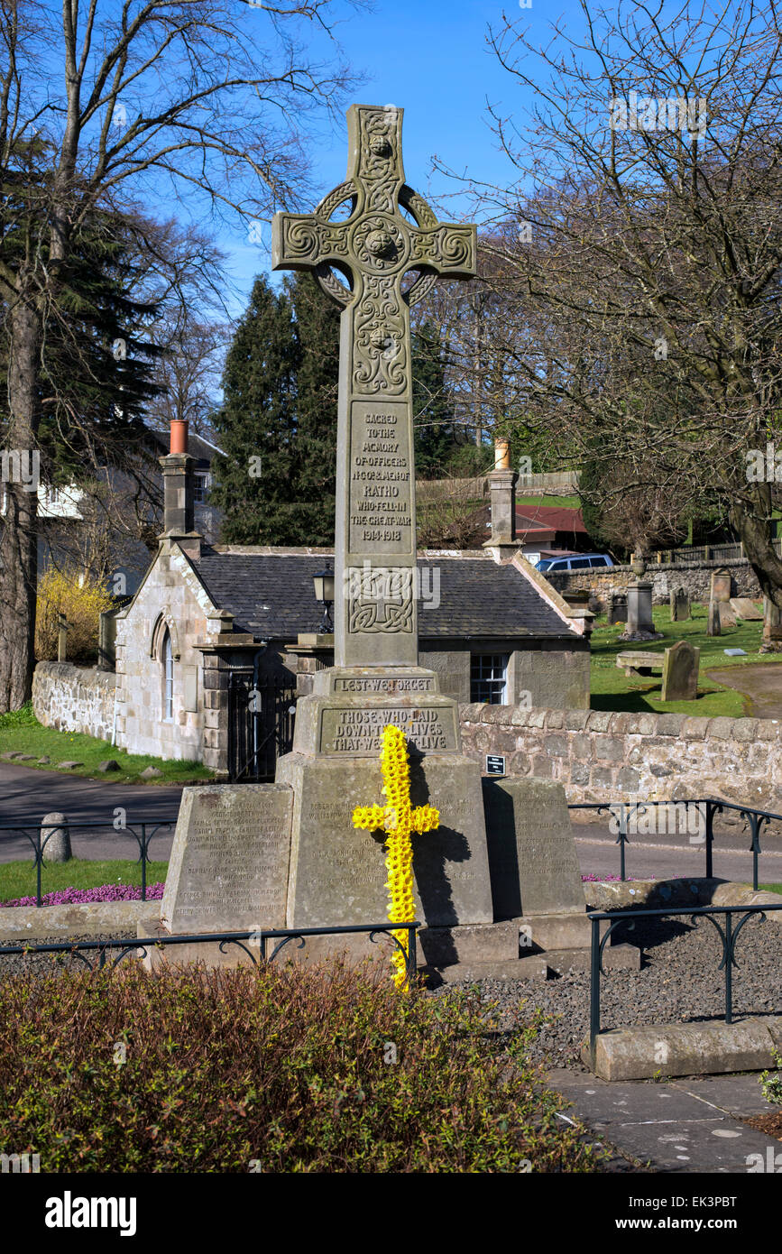 Memorial in Ratho nei pressi di Edimburgo per gli ufficiali, sottufficiali e uomini di Ratho caduti nella grande guerra 1914-18. Foto Stock
