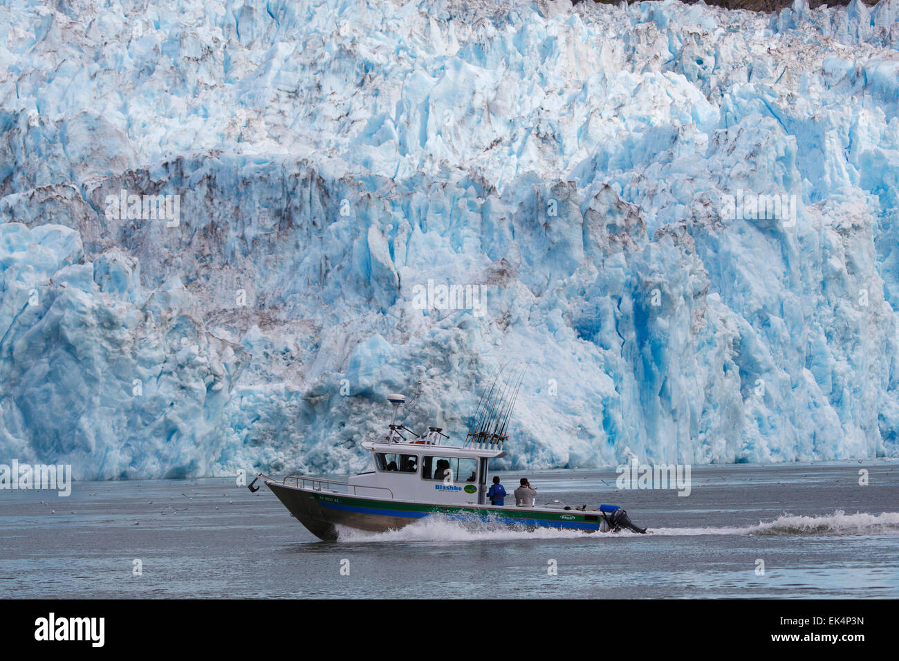 Barca a Le Conte Glacier,Tongass National Forest, Alaska. Foto Stock