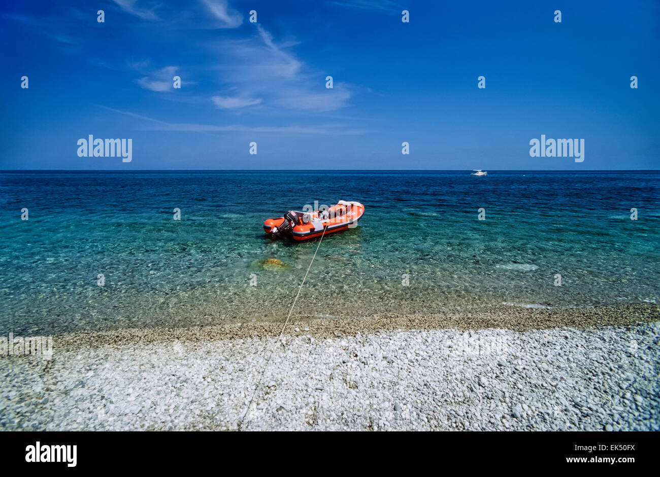 L'Italia, Calabria mare Ionio, Golfo di Squillace Catanzaro (provincia), la vista della costa - Scansione su pellicola Foto Stock