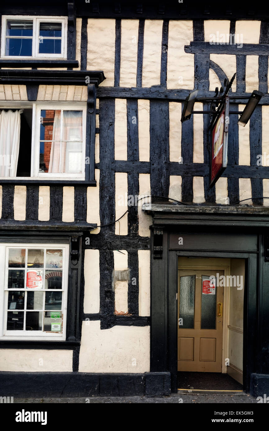Il molto vecchio Bay Horse pub di Bromyard, Herefordshire era / è un vecchio Coaching Inn è immerso nella storia Foto Stock
