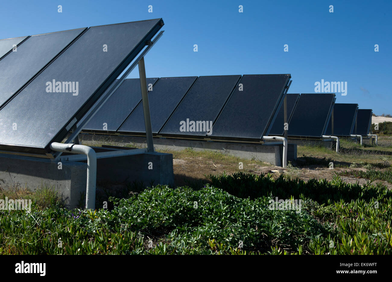 Energia solare termica (STE), una tecnologia innovativa per lo sfruttamento della energia solare per energia termica (calore), situato accanto a Penic Foto Stock