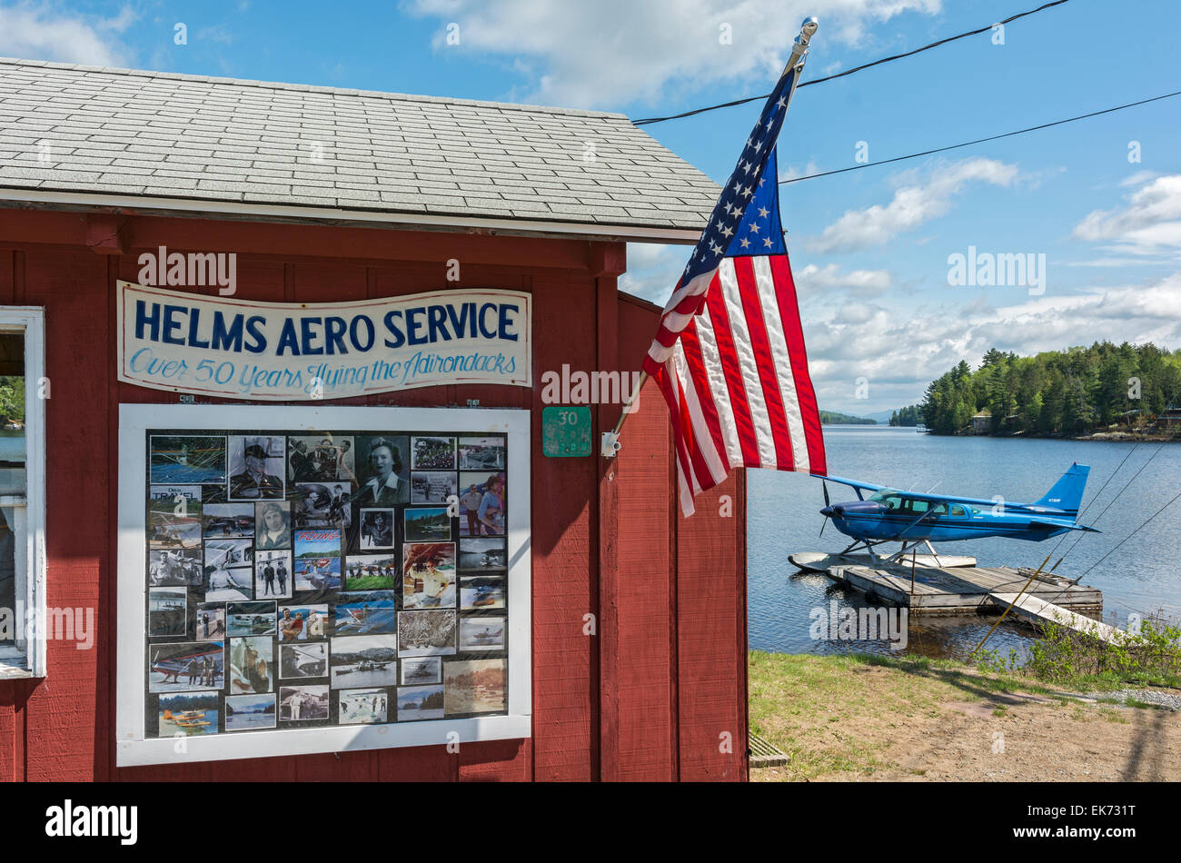 New York, Adirondack Park, Lungo Lago, Helms Aero Service, Cessna 206 Stationaire float plane, idrovolante Foto Stock