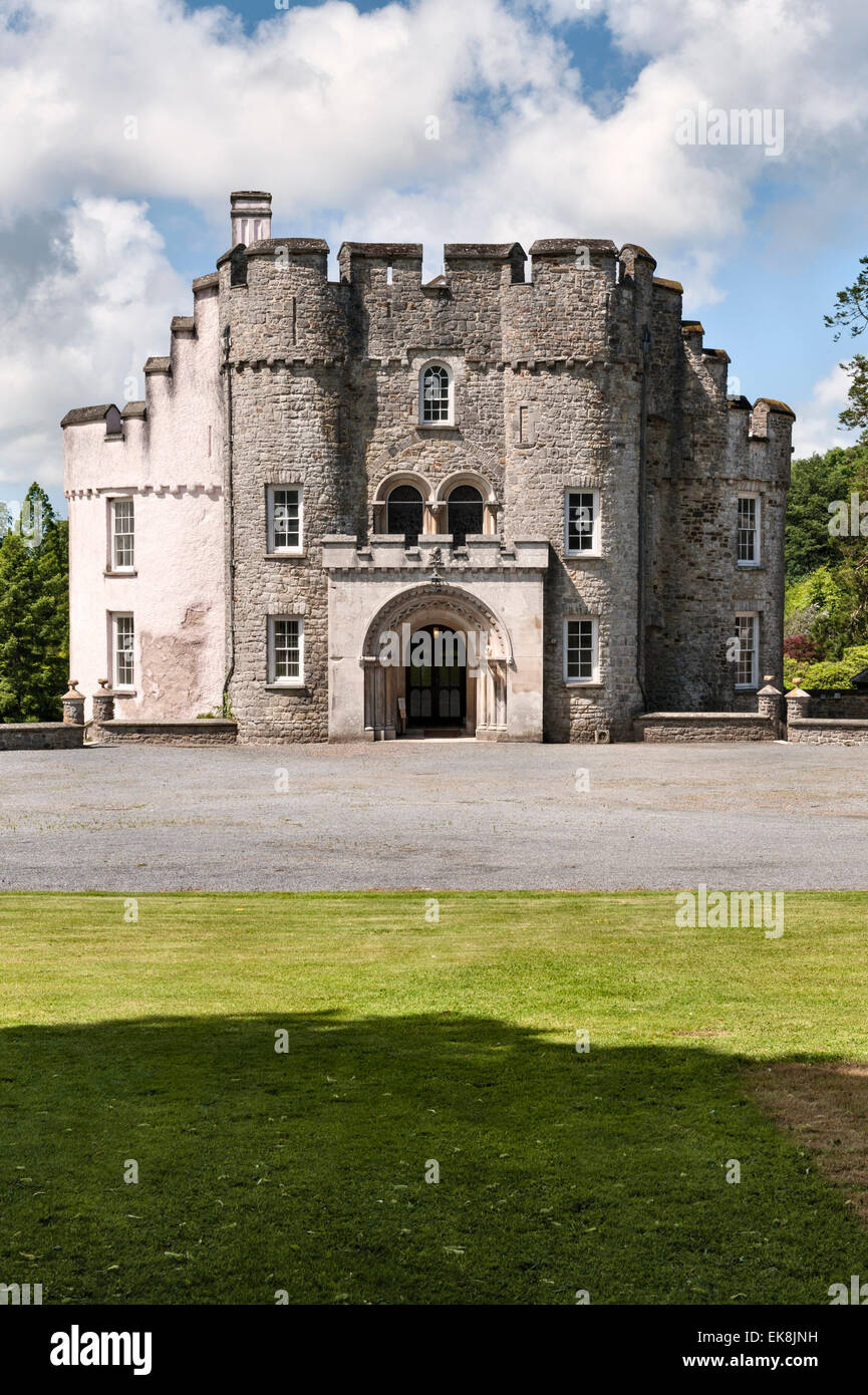 Picton Castle, Haverfordwest, Pembrokeshire, Wales, Regno Unito. Un castello medioevale appartenente alla famiglia Philipps, ricostruita nel 15c Foto Stock