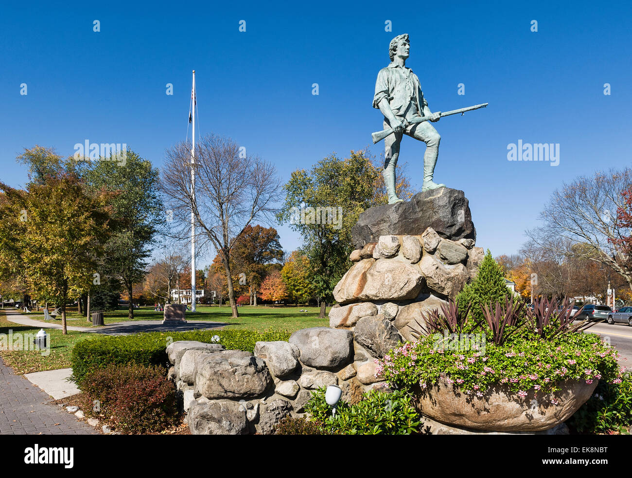 Minute Man scultura, Battle Green, Lexington, Massachusetts, STATI UNITI D'AMERICA. Sito di i primi scatti della rivoluzione americana Foto Stock