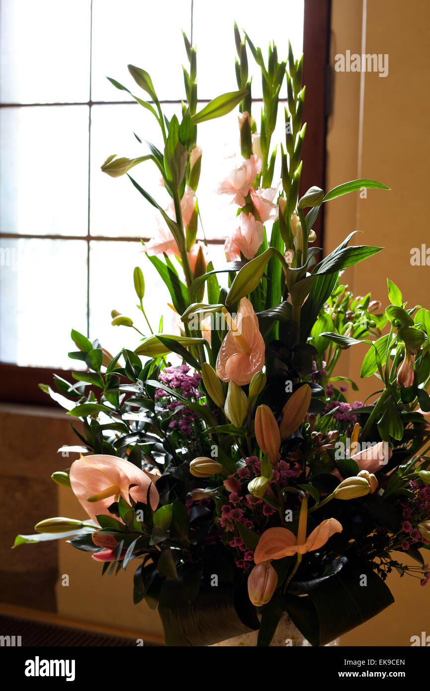 Bouquet di fiori in un vaso Foto Stock