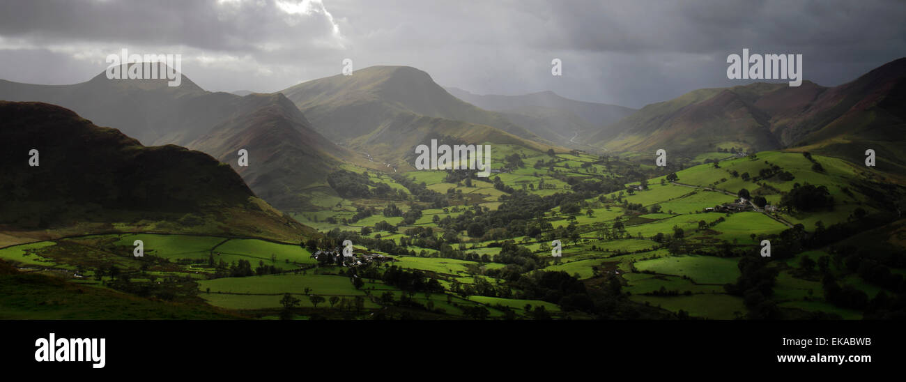 Stormy Derwent Fells, Newlands valley, Parco Nazionale del Distretto dei Laghi, Cumbria county, England, Regno Unito Foto Stock