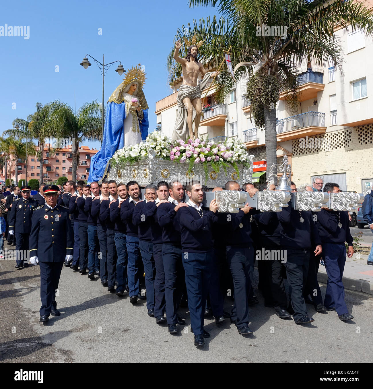La domenica di Pasqua sfilata in Estepona Spagna Foto Stock