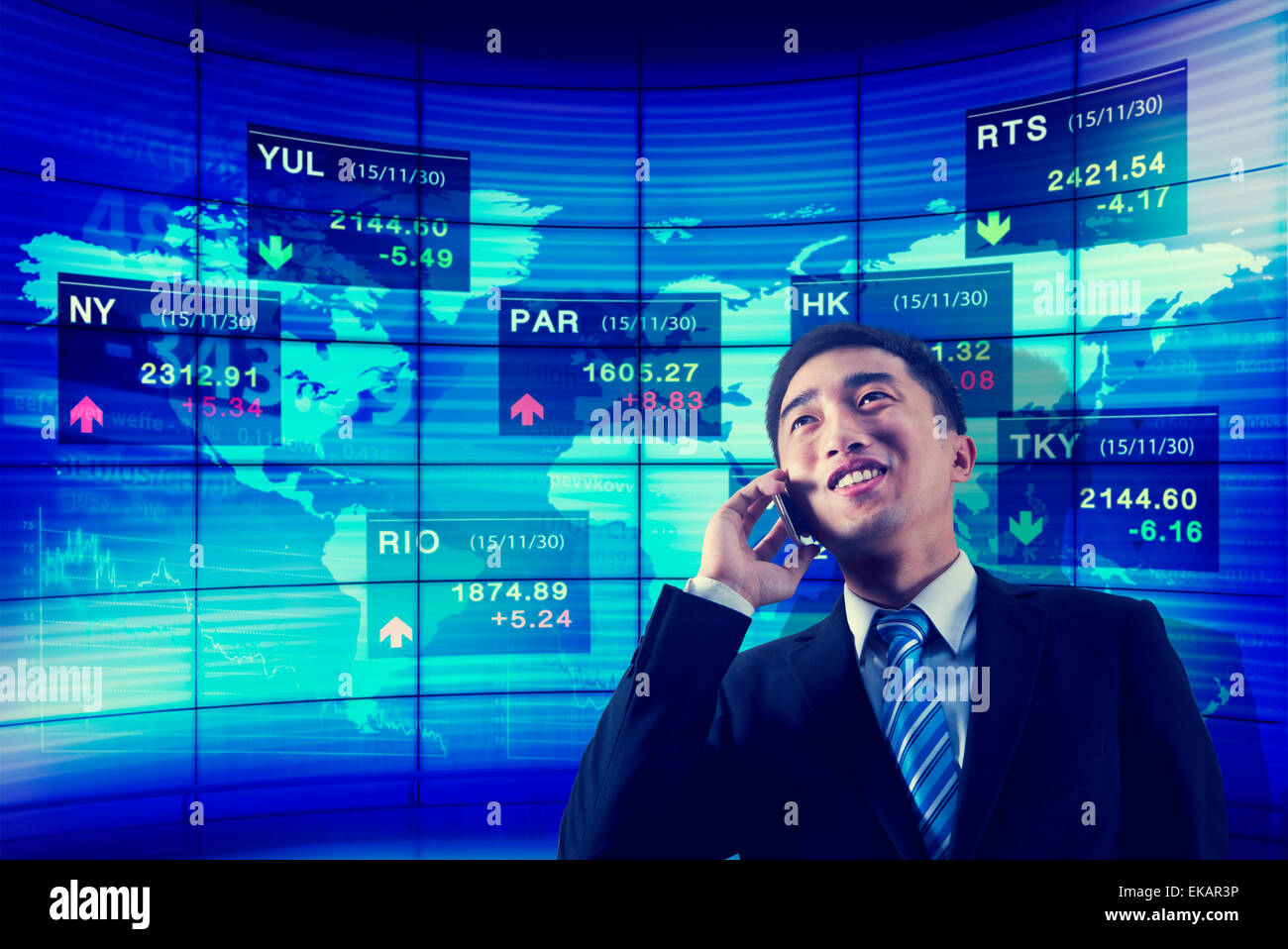 Stock Exchange Global Business analizzare parlare concept phone Foto Stock