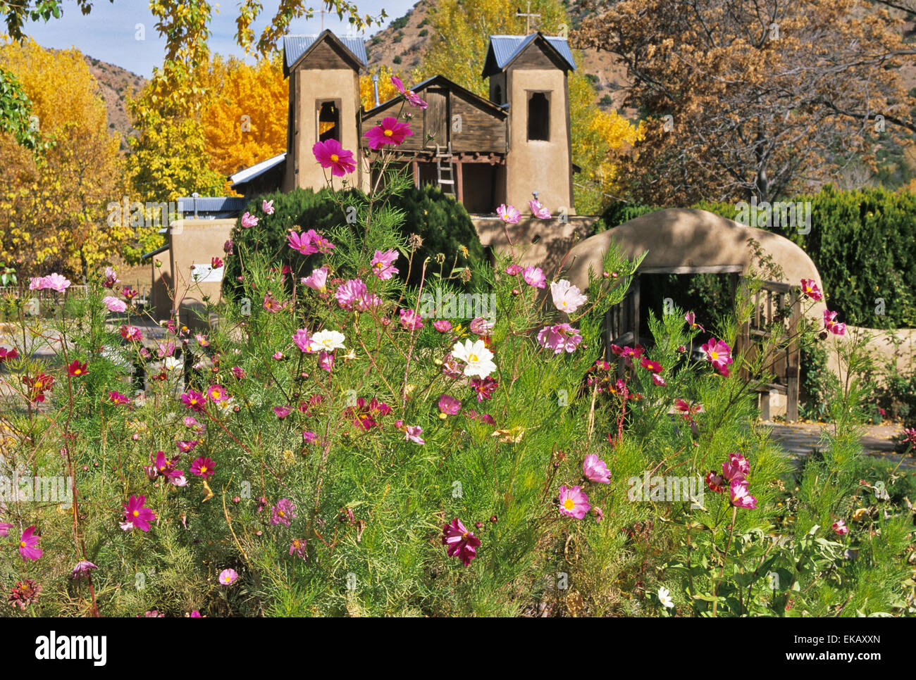 Una vista del Santurio De Chimayo, spesso chiamato la Lourdes dell America a causa della credenza nella sua poteri di guarigione. Foto Stock