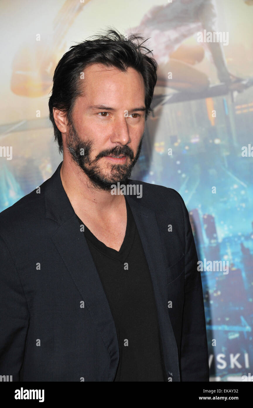 LOS ANGELES, CA - 24 ottobre 2012: Keanu Reeves presso il Los Angeles premiere di 'Cloud Atlas' a Grauman's Chinese Theater di Hollywood. Foto Stock