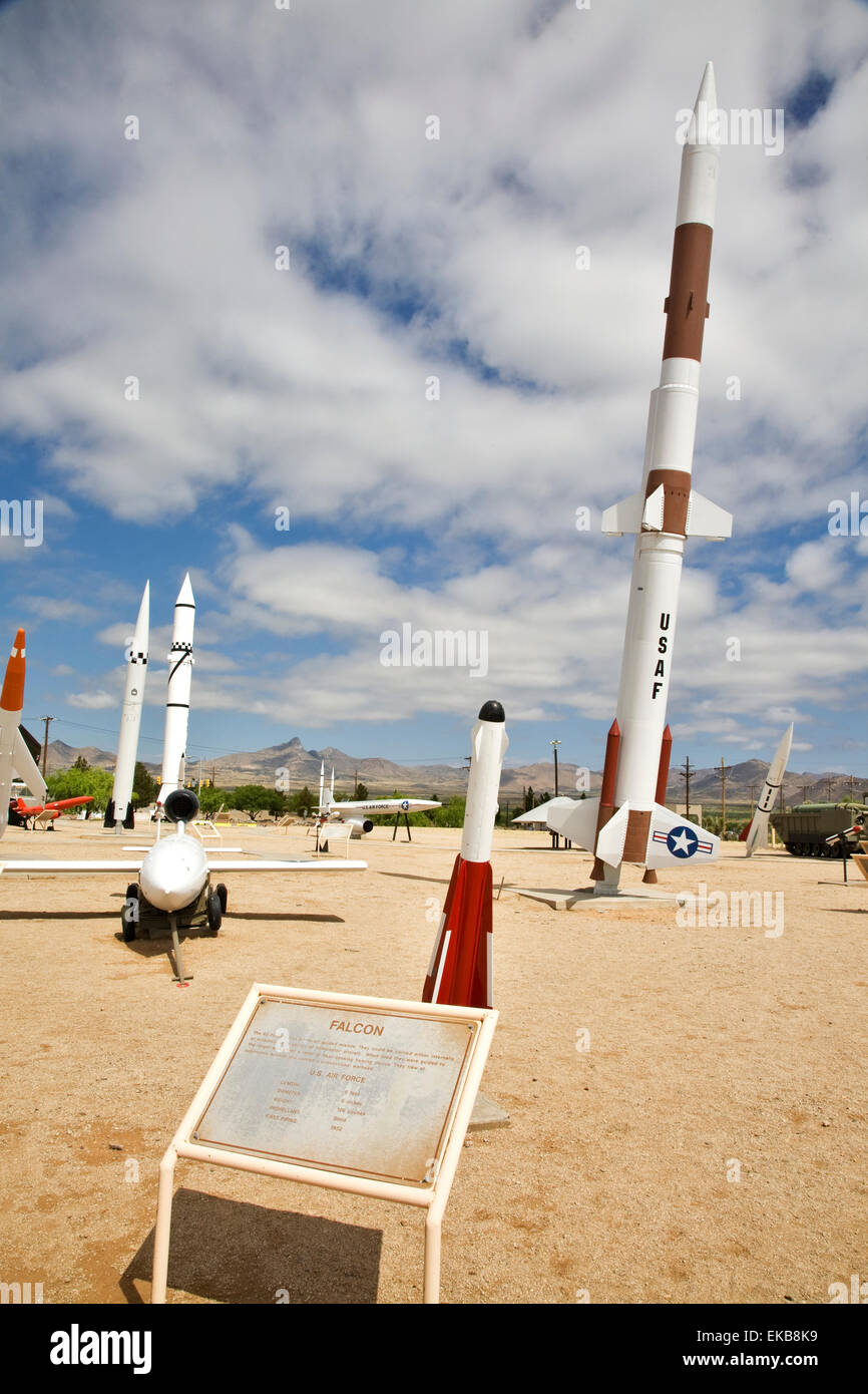 Il White Sands Missile Museo di gamma ha sia un grande display esterno come pure un interno museo dello spazio. Foto Stock
