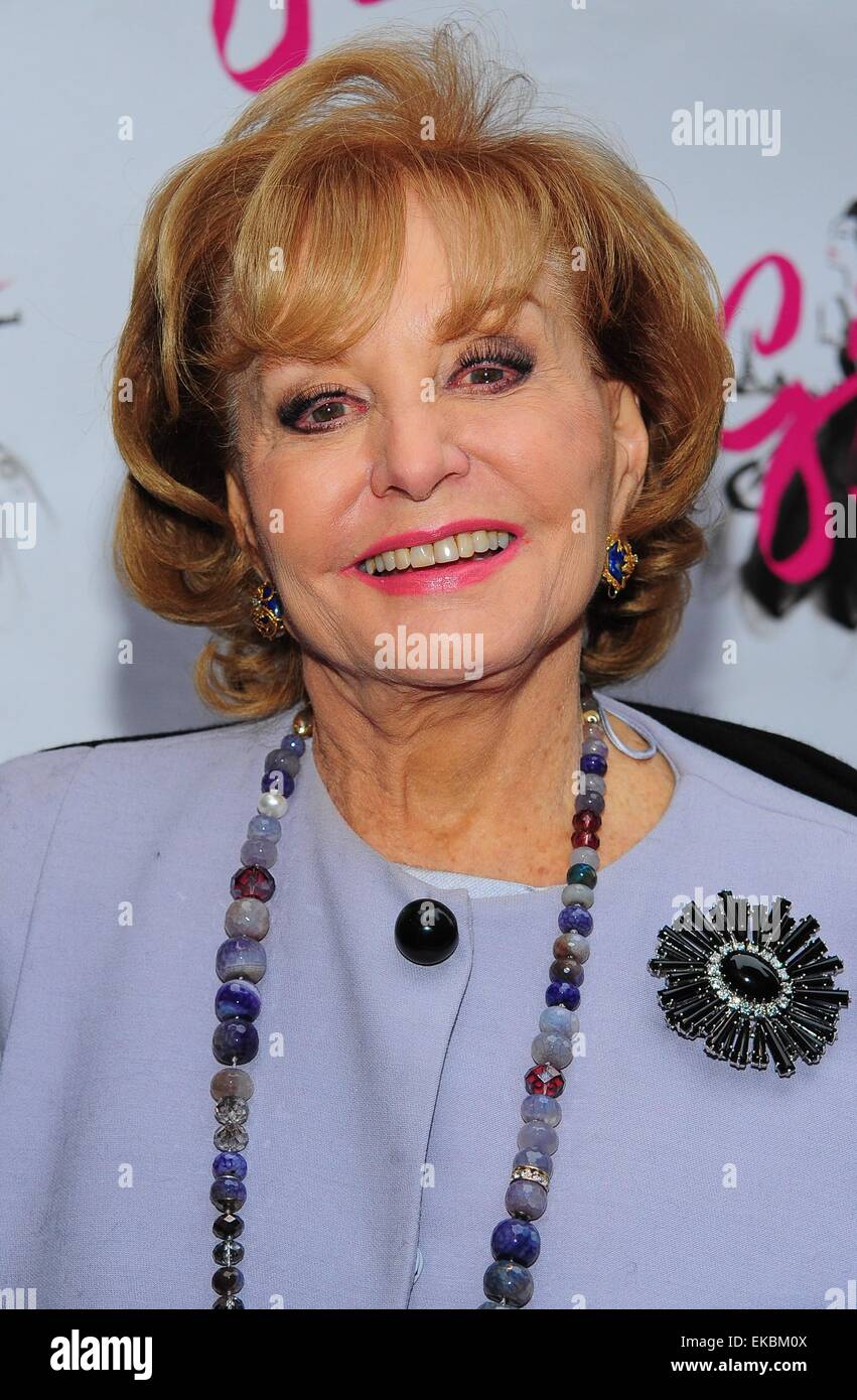 New York, NY, STATI UNITI D'AMERICA. 8 apr, 2015. Barbara Walters presso gli arrivi PER GIGI il Musical apertura notturna il rilancio su Broadway, Neil Simon Theatre di New York, NY, 8 aprile 2015. Credito: Gregorio T. Binuya/Everett raccolta/Alamy Live News Foto Stock