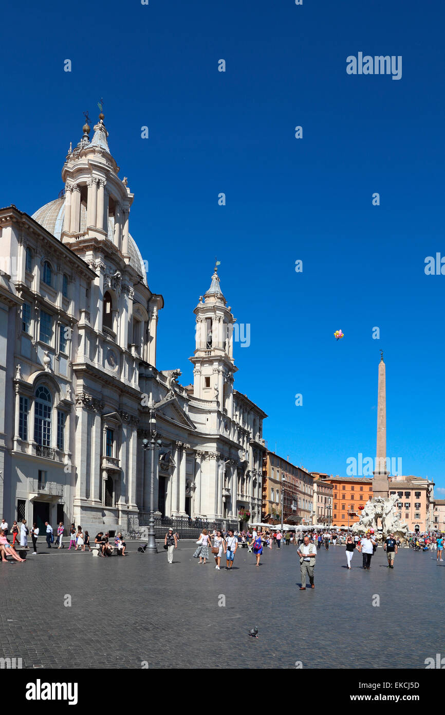 Italia Roma Piazza Navona Sant Agnese da Piazza Navona Foto Stock