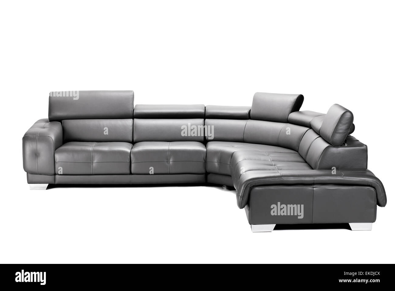 Moderni divani in pelle nera isolato su bianco Foto Stock